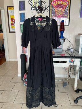 Betsey Johnson Black Lace-Trim Maxi Dress